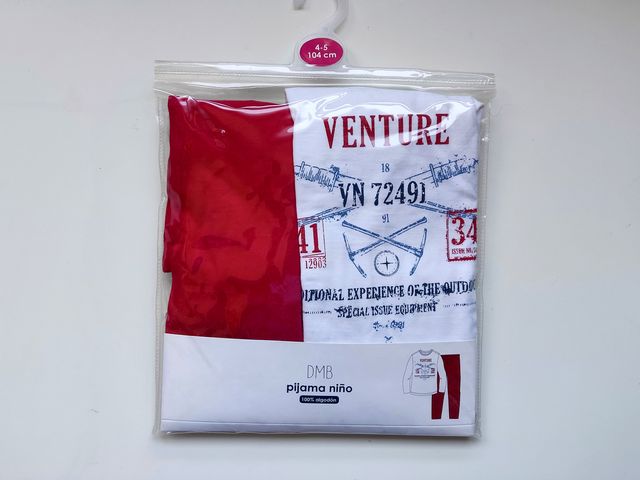 Pigiama per bambini ragazzo Taglia 4-5 anni (NUOVO)