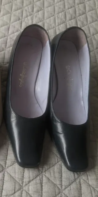 Zapatos negros de tacón