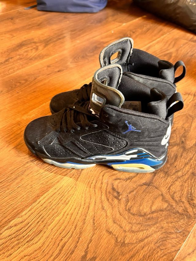 Jordan Zapatillas Negras y Azules