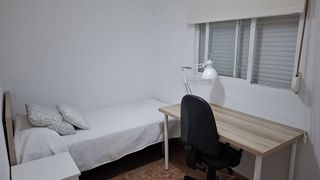 Piso en alquiler en La Caleta - La Viña en Cádiz