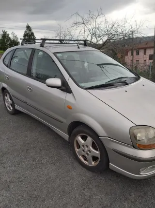 Nissan Almera 2002
