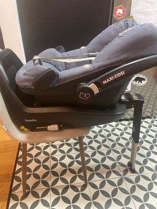 Maxi-Cosi con base Isofix 2wayFix compatible bebe