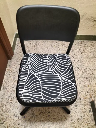 Silla de escritorio negra