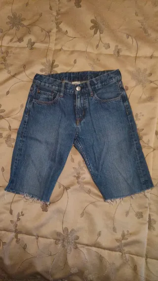 Pantalón vaquero corto niño Talla 9-10 años