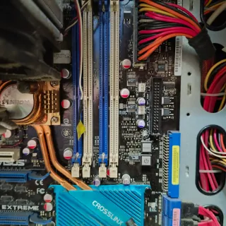 Torre Ordenador *Leer*