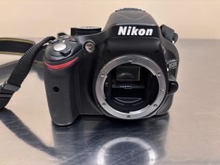 Nikon D5200 + Obiettivi 18-105mm e Tele