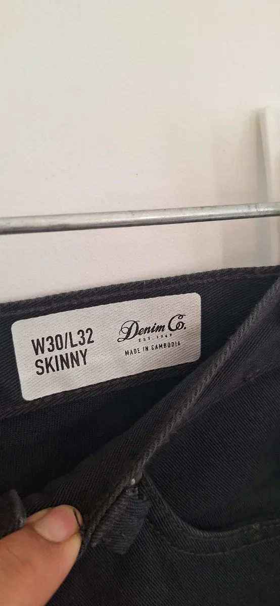 Pantalones vaqueros negros