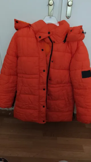 Abrigo acolchado naranja