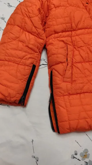 Abrigo acolchado naranja