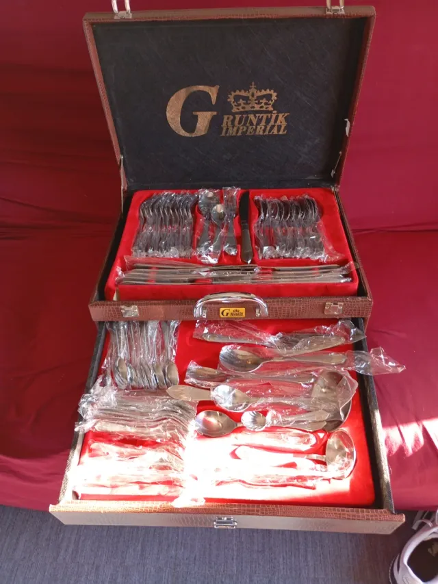 Cubertería 72 piezas