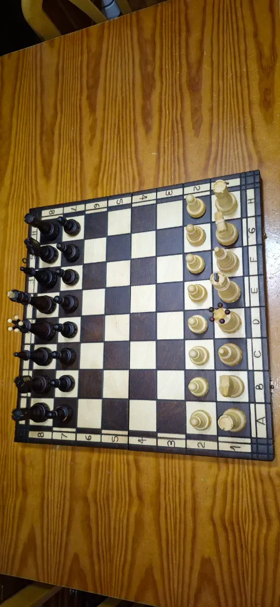 Precioso Ajedrez de madera