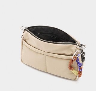 Bolso bandolera nylon colgante beige