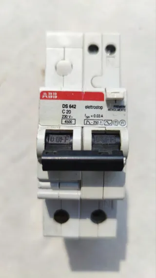 ABB Interruttore Magnetotermico DS642 C20