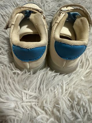 Scarpe bambina bianche e blu n. 20