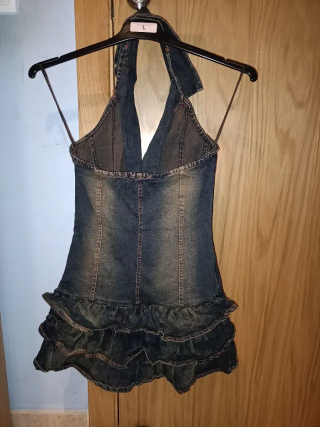 Vestido vaquero con volantes