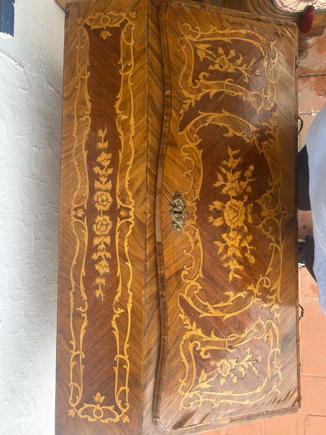 Escritorio antiguo de madera para reformar