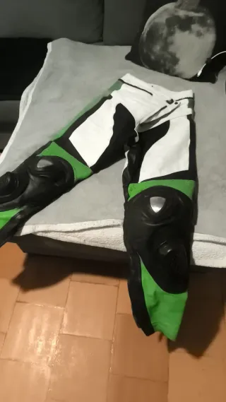 Macacão de Moto Monster Energy Tamanho S/M