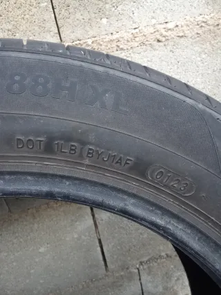 2 Neumáticos 185/60R15 88H