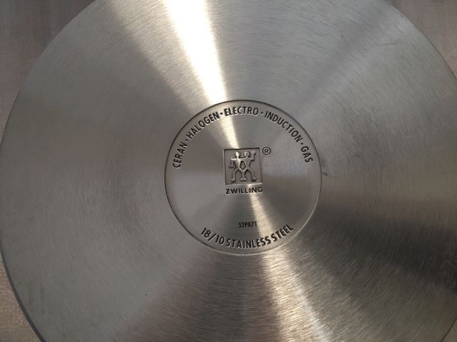 Pentola professionale in  Acciaio Inox  20cm 3 lit