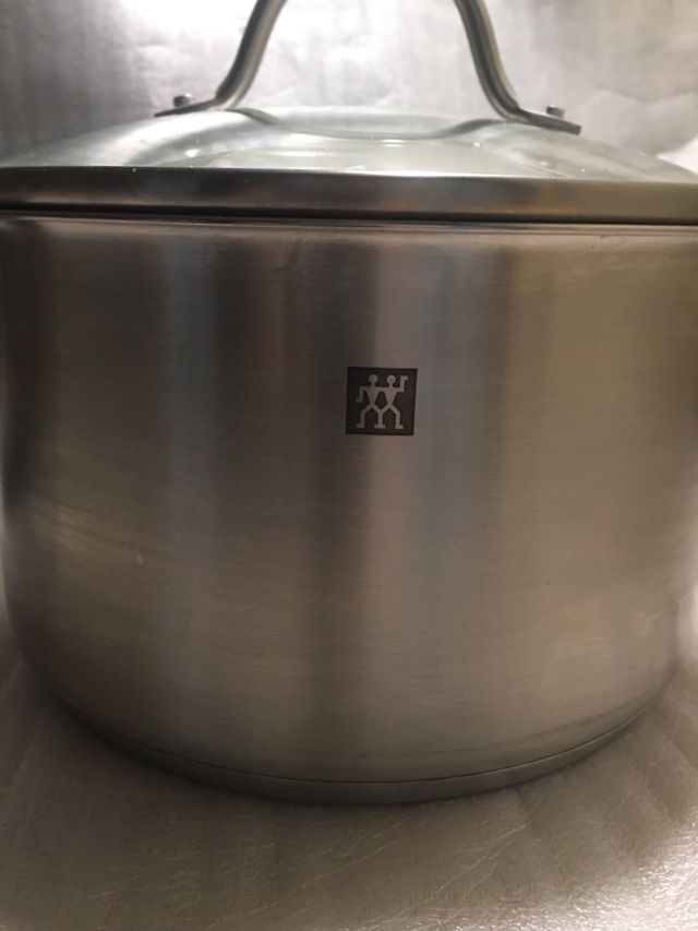 Pentola professionale in  Acciaio Inox  20cm 3 lit