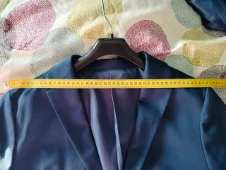 Americana azul Easy Wear y corbata Hugo Boss