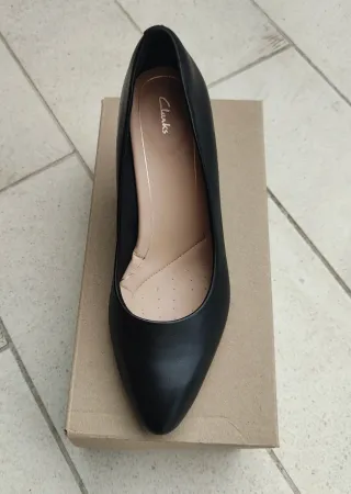 Décolleté Clarks Nere Pelle Tg 37.5