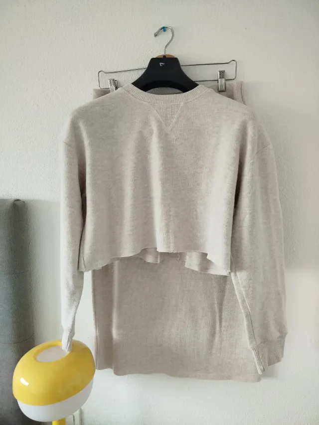 Conjunto falda y top invierno beige
