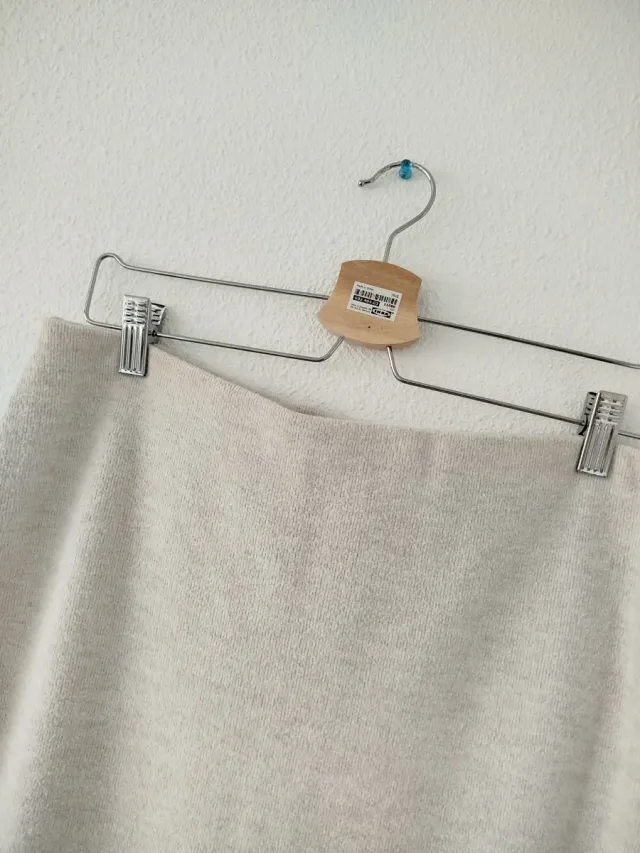 Conjunto falda y top invierno beige