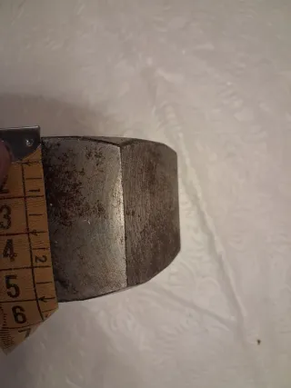 Tuerca grande hexagonal