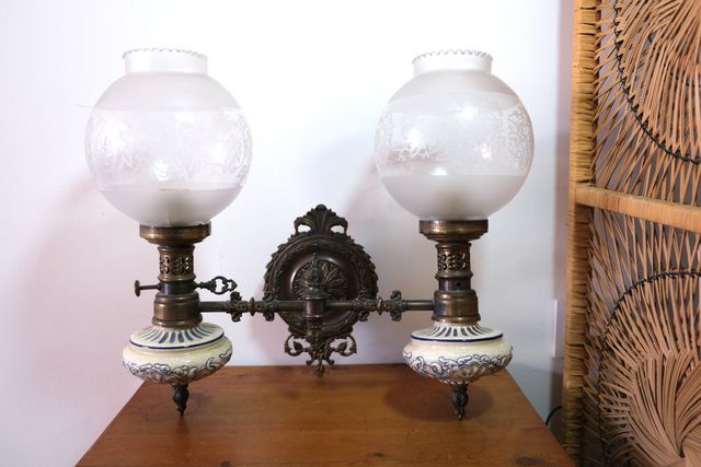 Lámpara de pared antigua candelabro