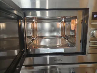 Microondas encastrable Cata inox 60×39 – impecable