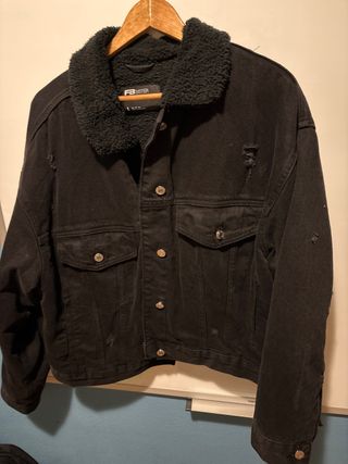 Chaqueta tejana negra FB Sister con borrego