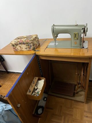 Mueble Singer máquina de coser