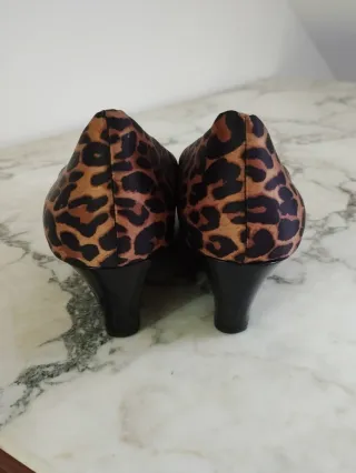 Scarpe tacco 5cm leopardate Bandolino