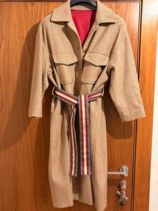 Abrigo de paño marca El Ganso. Talla L Oversize.