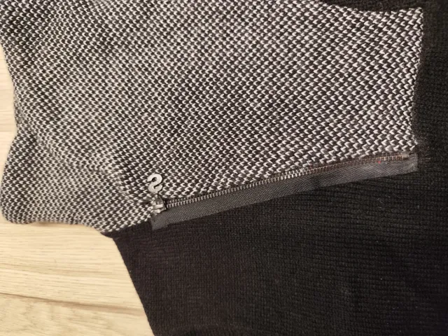 Jersey Desigual Negro y Gris