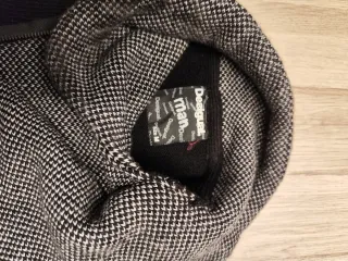 Jersey Desigual Negro y Gris