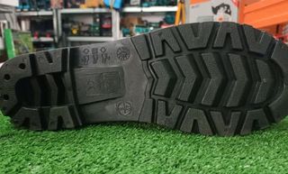 Stivali antinfortunistici gialli alti