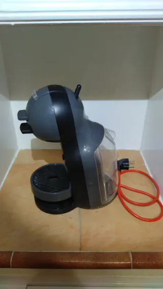 Cafetera Dolce Gusto Gris