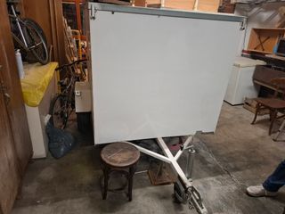 Remolque de caja con doble puerta