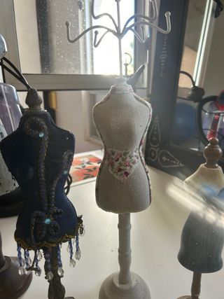 Lote maniquíes para abalorios y decoración