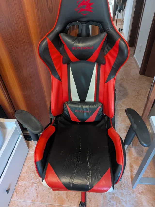 Silla Gaming BlitzWolf Roja y Negra