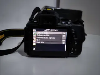 Cámara Nikon D5600 como nueva