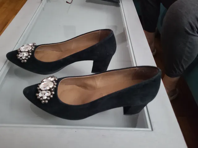 Zapatos de tacón negros talla 41