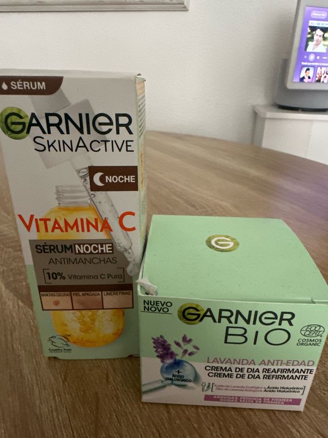 Garnier Serum Vitamina C y Crema Bio Lavanda