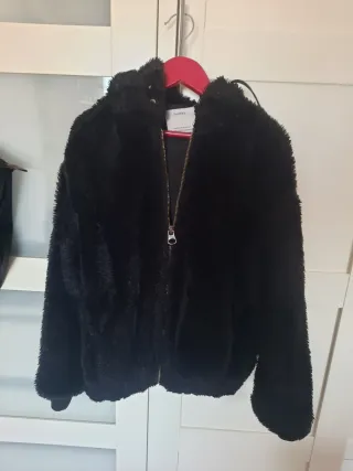 Chaqueta Pull&Bear ,stradivarius....negra,blanca,v