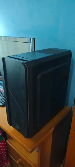 Caja PC Gaming Transparente RGB