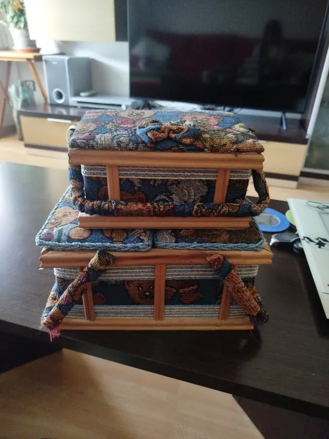 Juego 2 costureros tela y madera