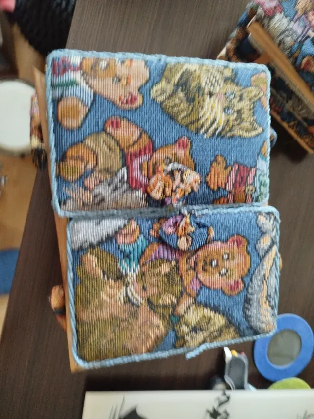 Juego 2 costureros tela y madera