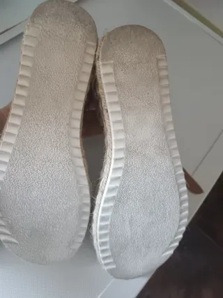 Sandalias niña beige y rosa